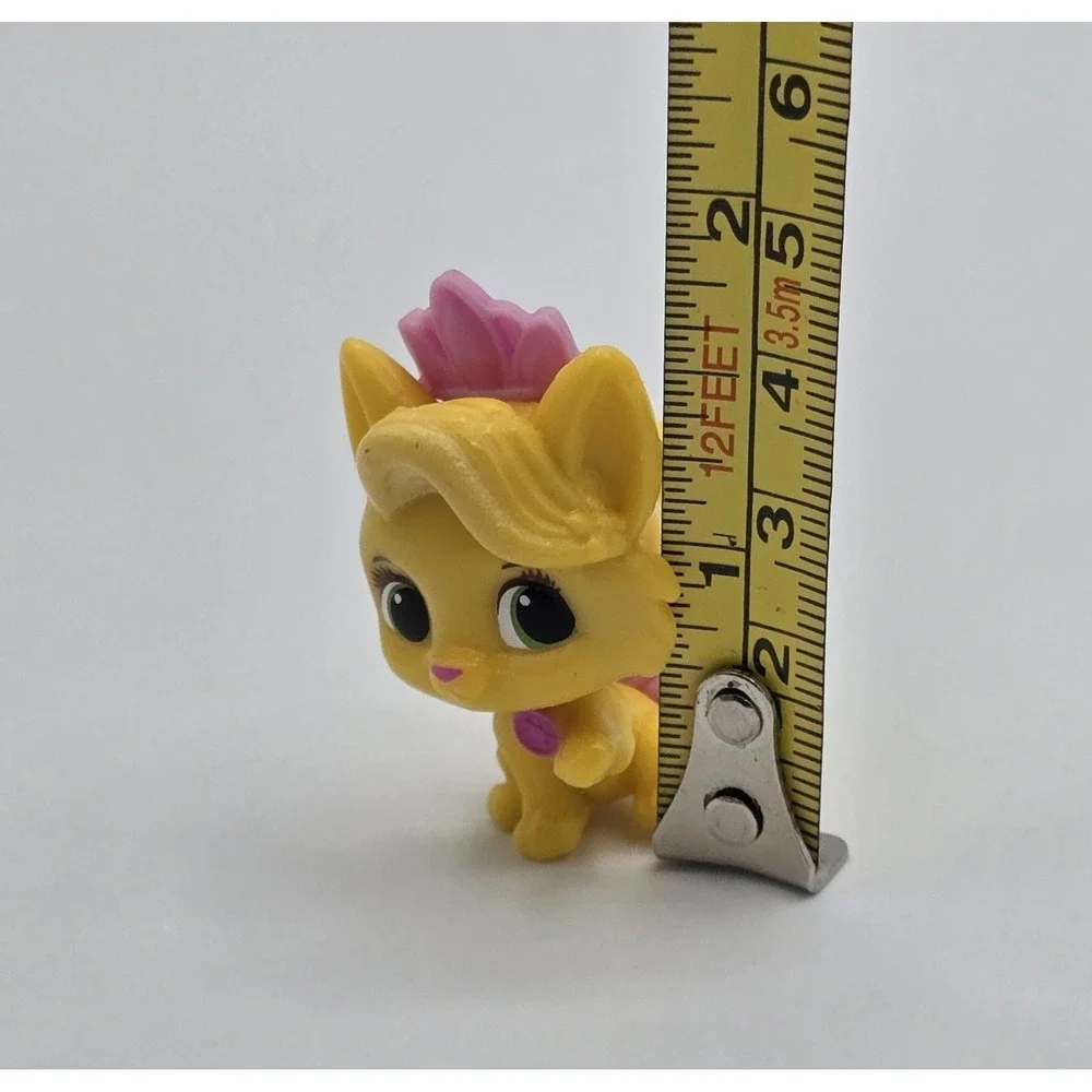 Disney Princess Palace Pets Tiara Kitty Kitten Yellow Cat Mini Figurine Play Toy